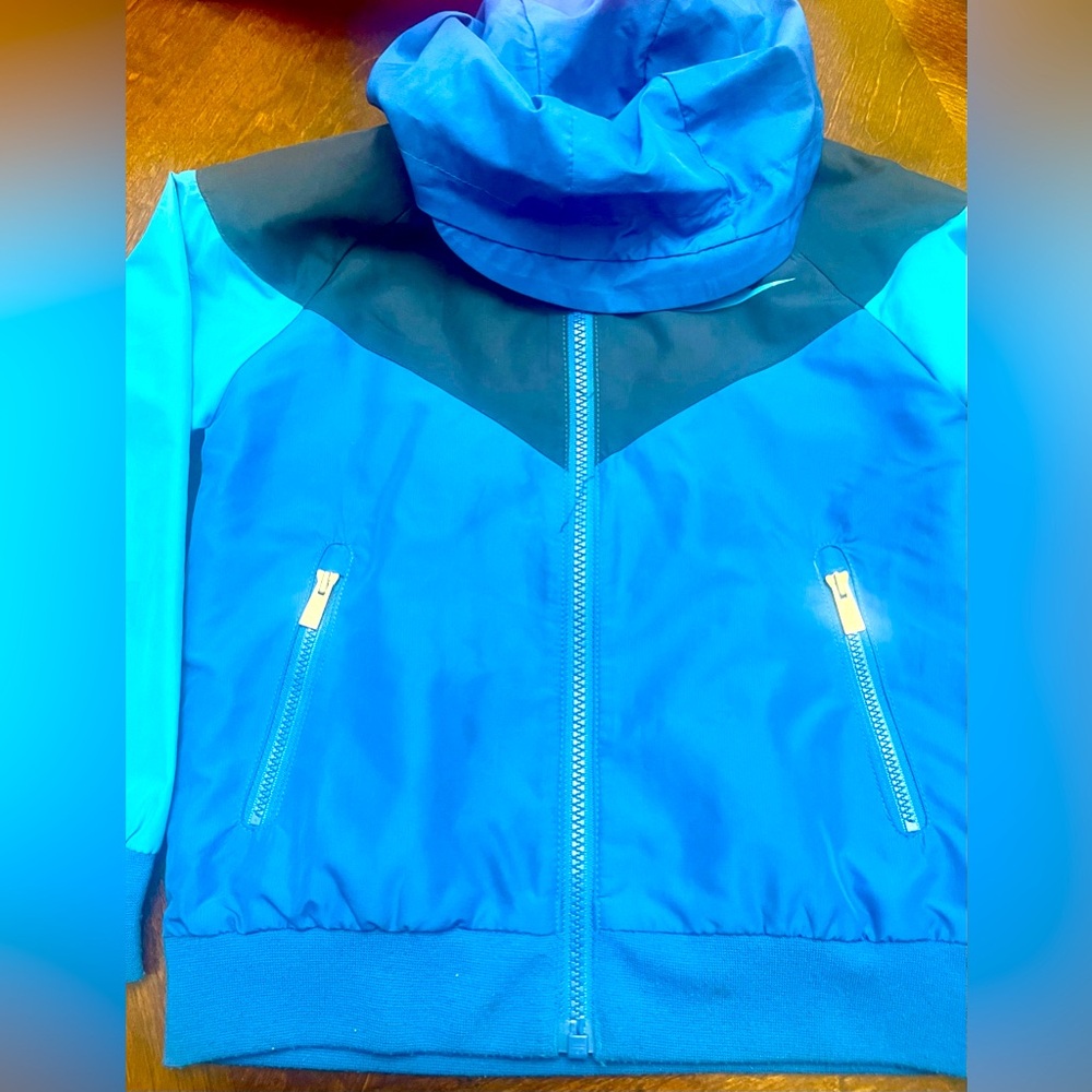Nike kids jacket size 6, very good used condition